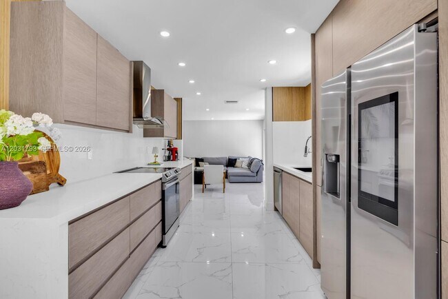 Foto del edificio - 9650 SW 9th Ct