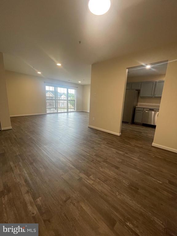 Foto del edificio - 152 Brookland Ct