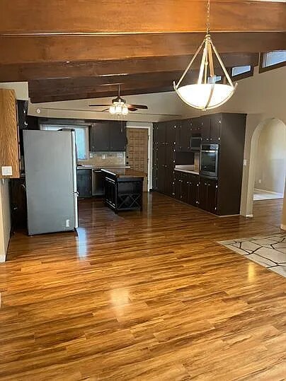 Foto del edificio - 11130 Burgess Ln