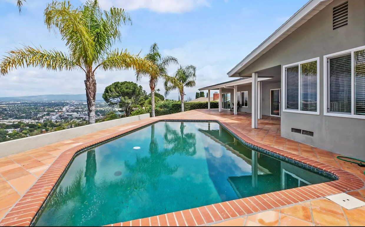 3733 Beverly Ridge Dr, Sherman Oaks, CA 91423 House Rental in Sherman