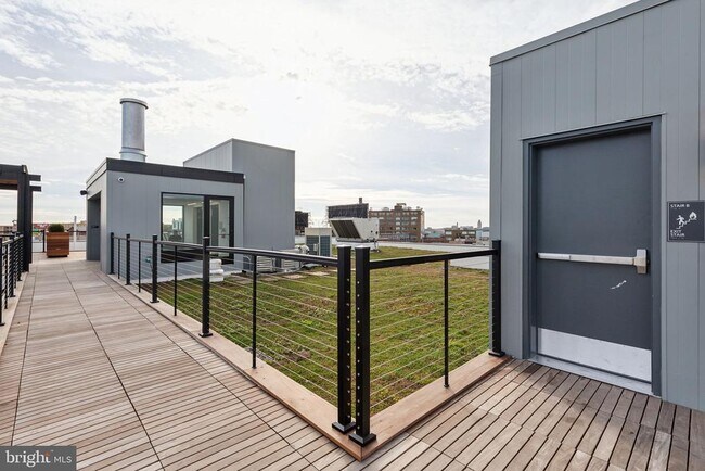 Foto del edificio - 1122 Frankford Ave