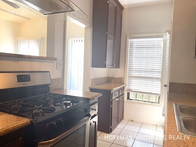 Foto del edificio - 4526 Edgewood Pl