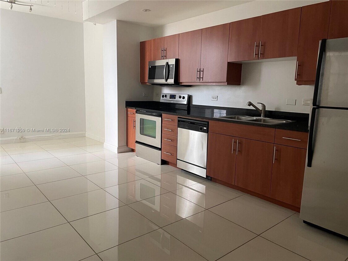 Foto principal - 111 E Flagler St