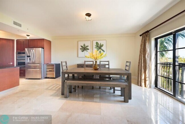 Foto del edificio - 2401 N Ocean Blvd