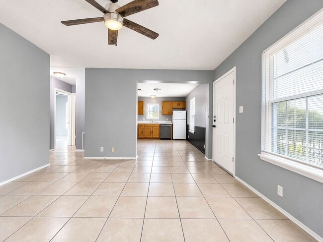 Building Photo - 4614 Gurley Ave