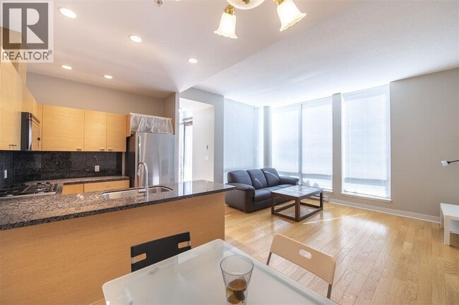 Building Photo - 6333 Katsura St