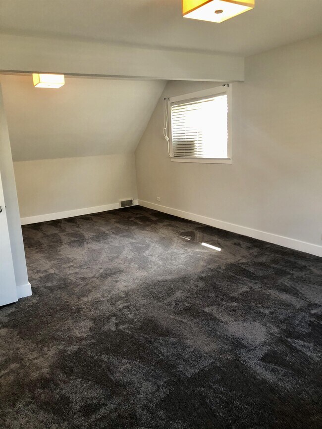 Foto del edificio - 4244 Gilbert Ave