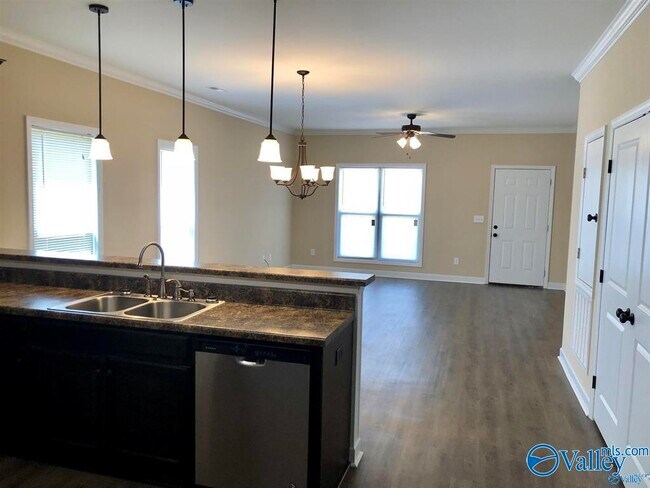 Foto del edificio - 4029 Jeff Rd NW