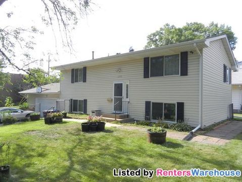 Primary Photo - 1100 W 62nd St