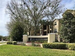 Building Photo - 2598 Robert Trent Jones Dr