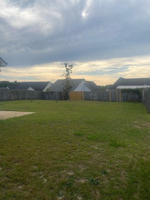 Foto del edificio - 2532 Cameron Woods Ln