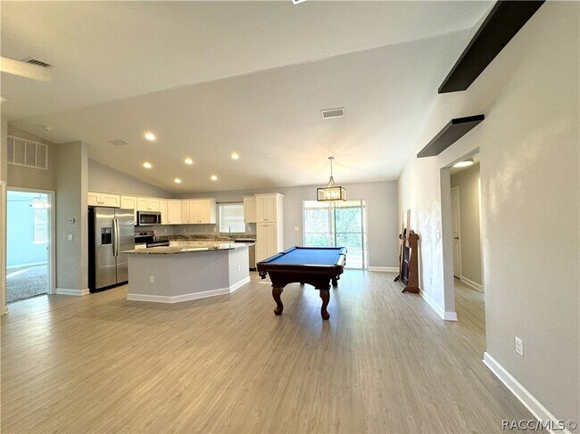 Building Photo - 3940 Penton Pl