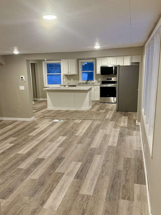 Foto del edificio - 401 W Douglas Ave