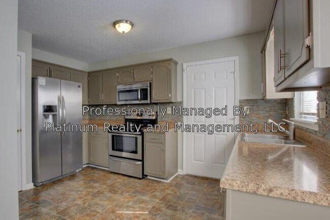 Foto del edificio - 550 Somerset Ln