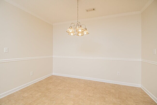 Foto del edificio - 3155 Hardwood Dr