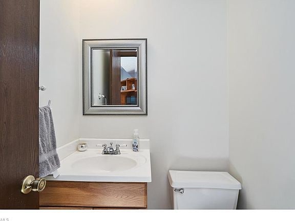 Building Photo - 13910 Aspen Oval