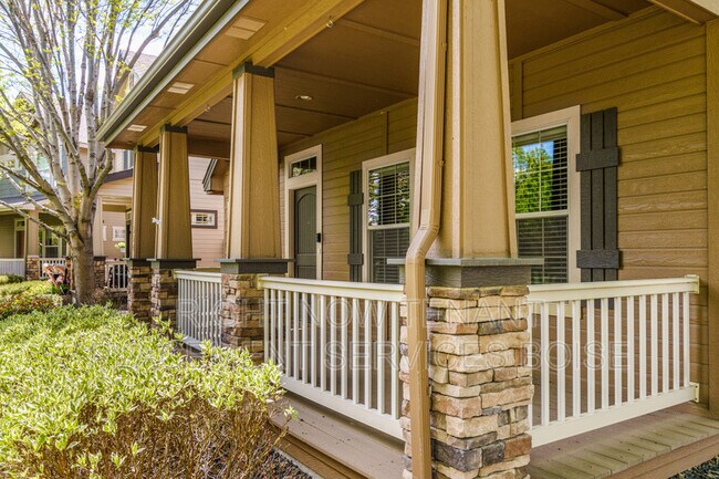 Foto del edificio - 994 E Winding Creek Dr