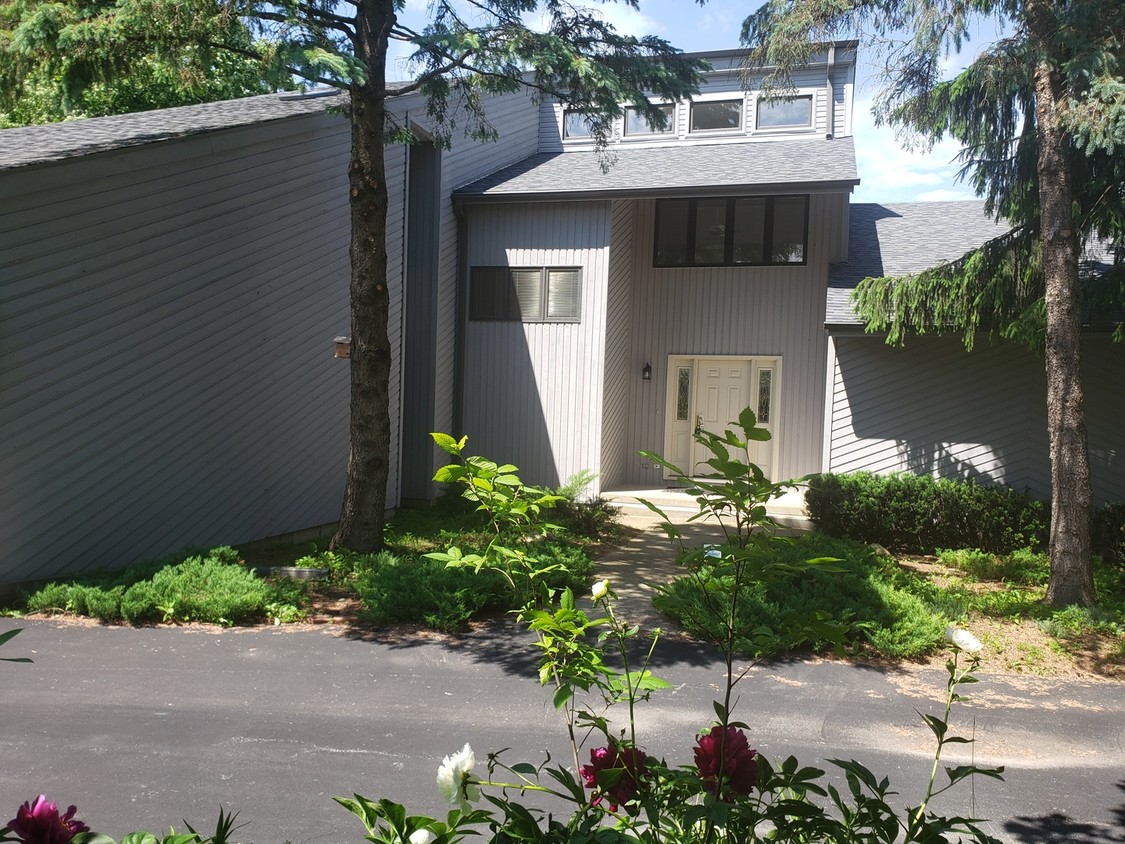 Primary Photo - 25676 W Cuba Rd