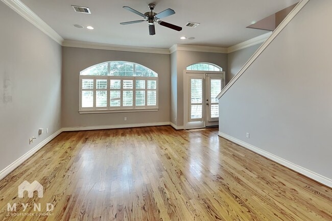 Building Photo - 1609 Summer St