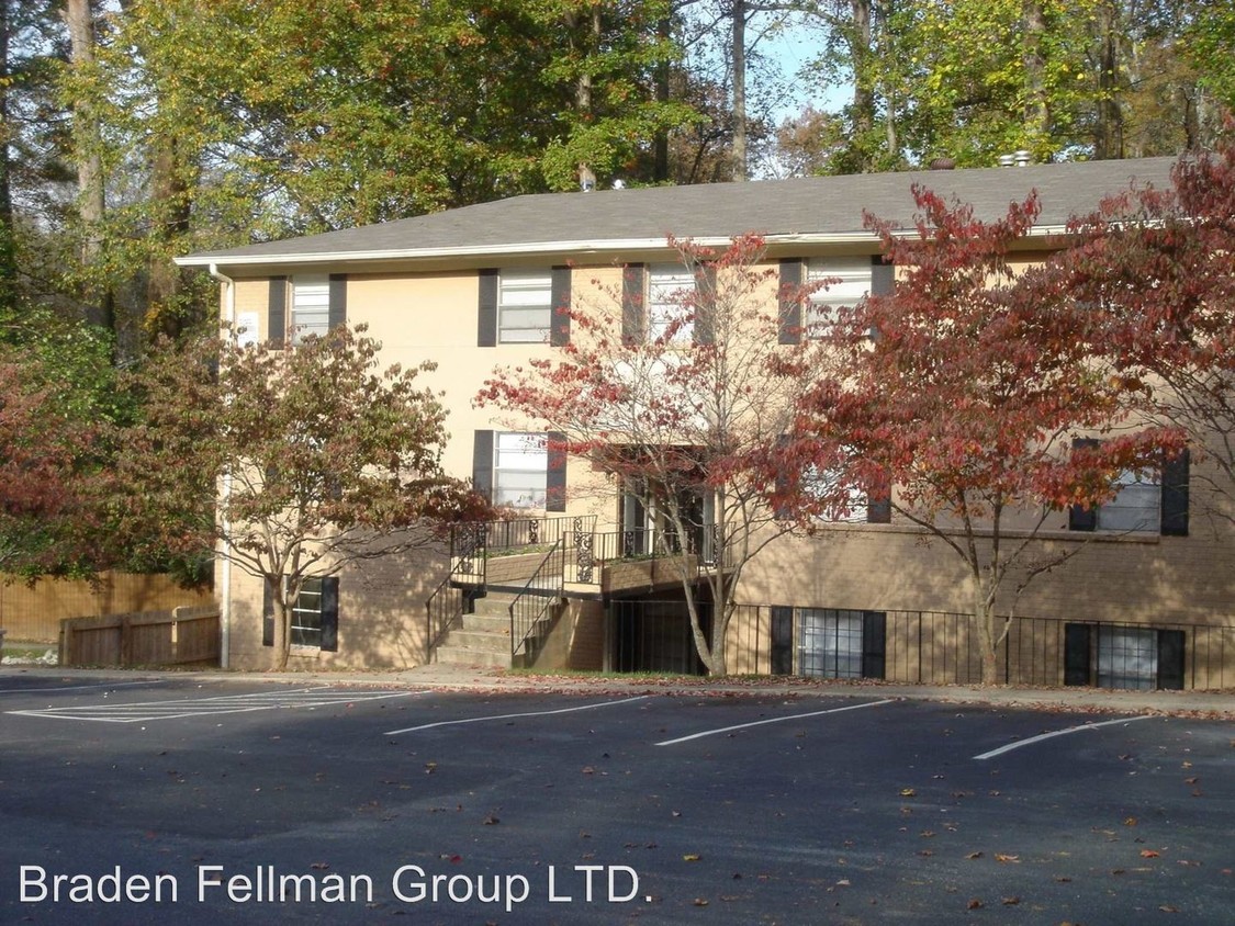 Foto principal - 2 br, 1 bath Apartment - 351 Hillcrest Avenue
