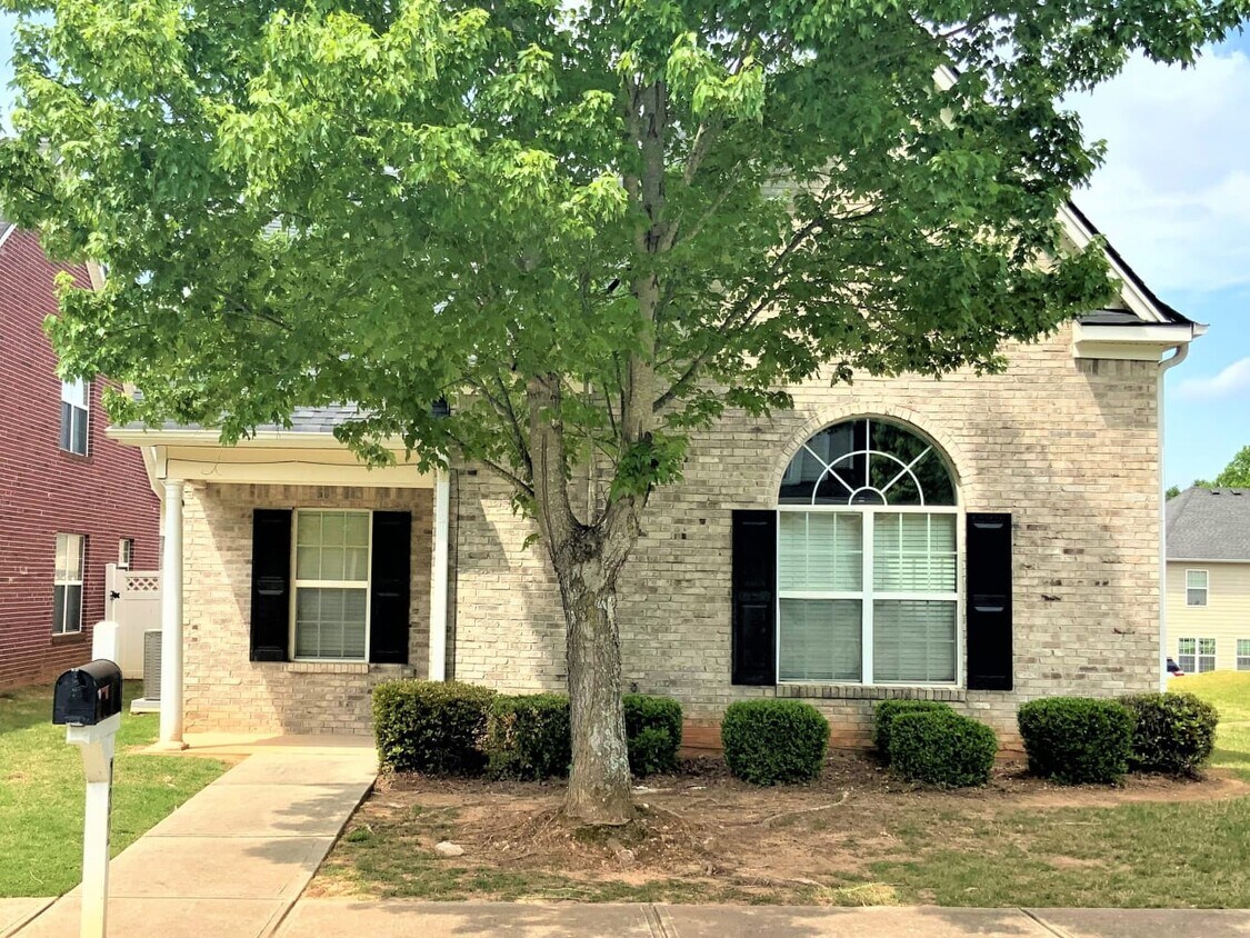 Primary Photo - 132 Addy Ln