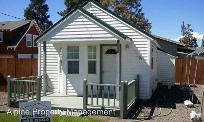 Foto principal - 719 SE 2nd St