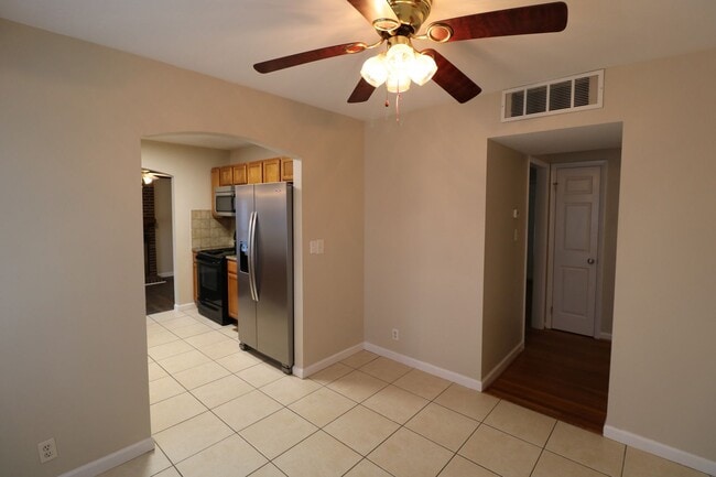Building Photo - 1741 Hausman Drive