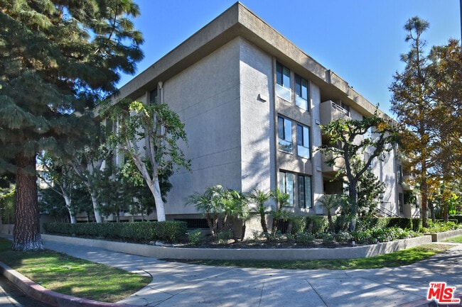 Foto del edificio - 11640 Woodbridge St