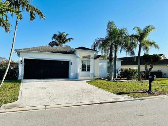 Foto del edificio - 1196 Hatteras Cir