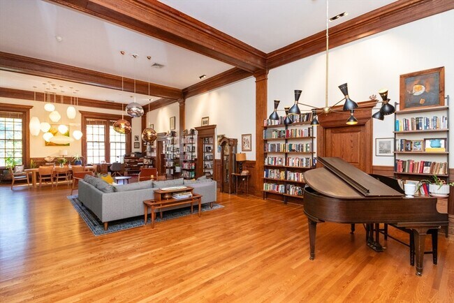 Foto del edificio - 28 Seaverns Ave