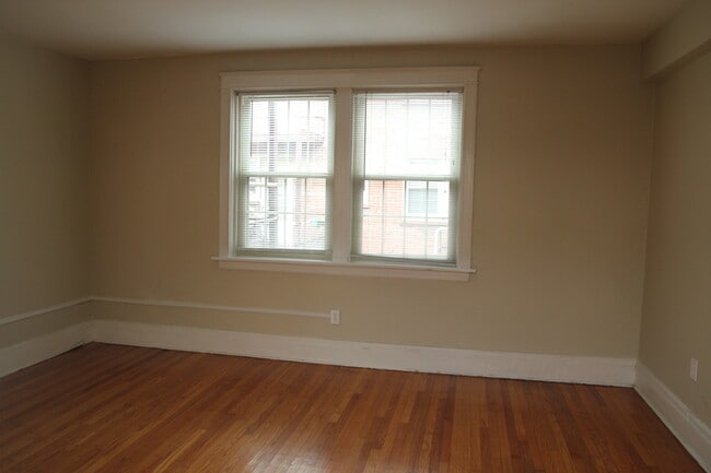 Building Photo - 6248 Delmar Blvd