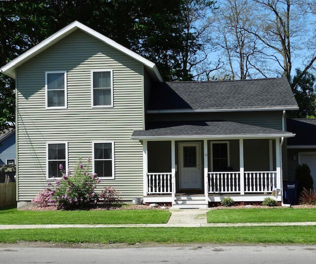 10 Tappan St, Baldwinsville, NY 13027 House Rental in Baldwinsville