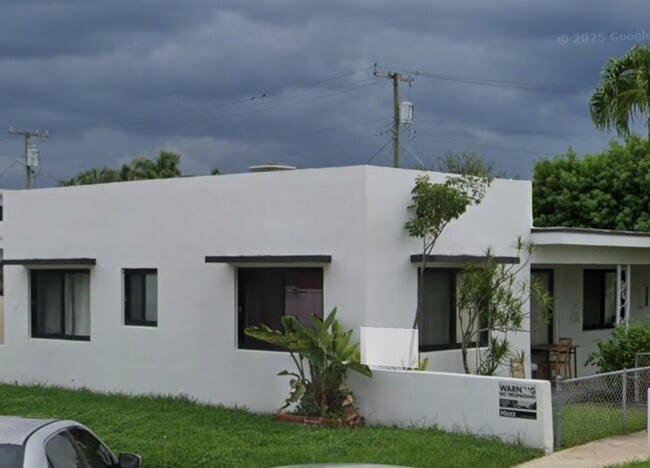 Building Photo - 650 83rd St