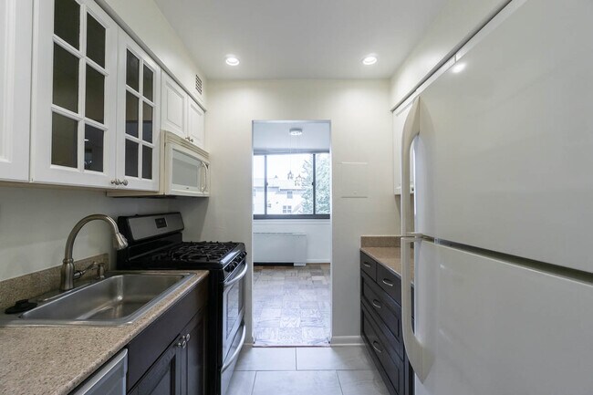 Foto del edificio - 4201 Lee Hwy