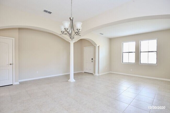 Building Photo - 2920 Whistlewood Dr