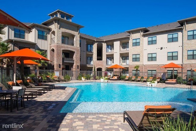 Foto del edificio - 1 br, 1 bath  - 23230 Red River Dr