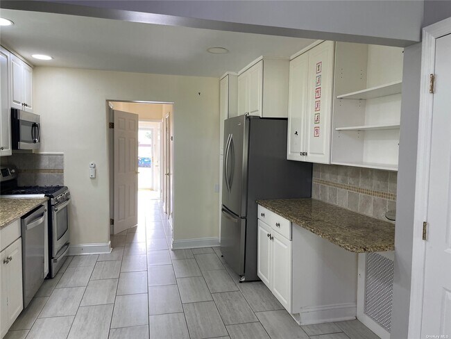 Foto del edificio - 157 Ingraham Ln