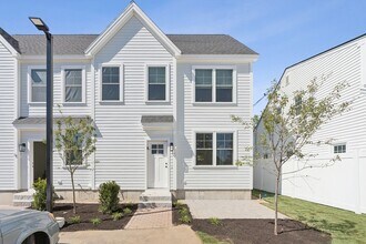 Building Photo - 1 Hoxton Ln