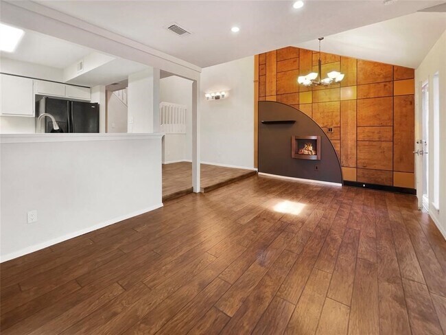 Foto del edificio - 6823 Greenway Chase St