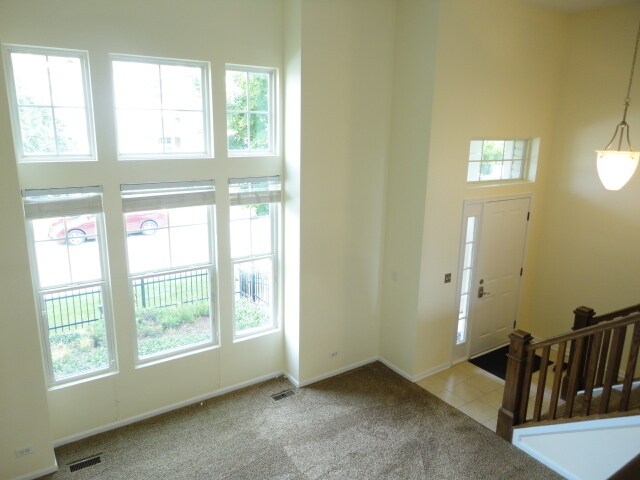 Foto del edificio - 490 Grosvenor Ln