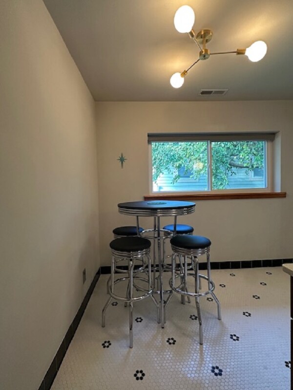 Foto del edificio - 415 N Dunn St