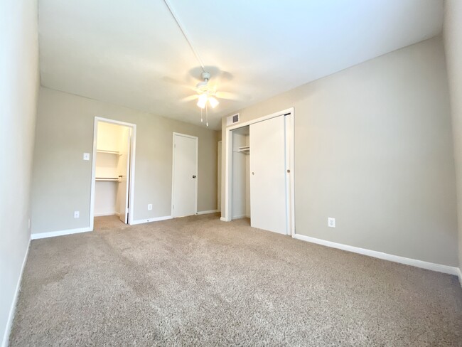 Master Bedroom - 2701 Old Alvin Rd
