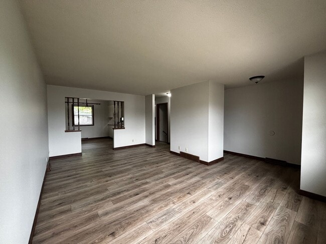 Foto del edificio - 3 Bedroom 2 Bath Duplex