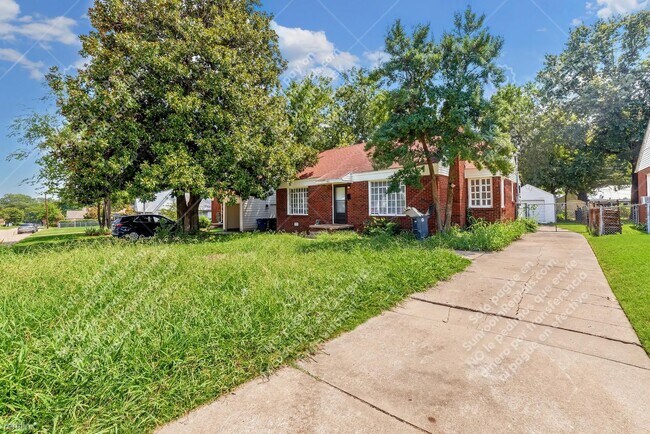 Foto del edificio - 2 br, 1 bath House - 3514 E Haskell St