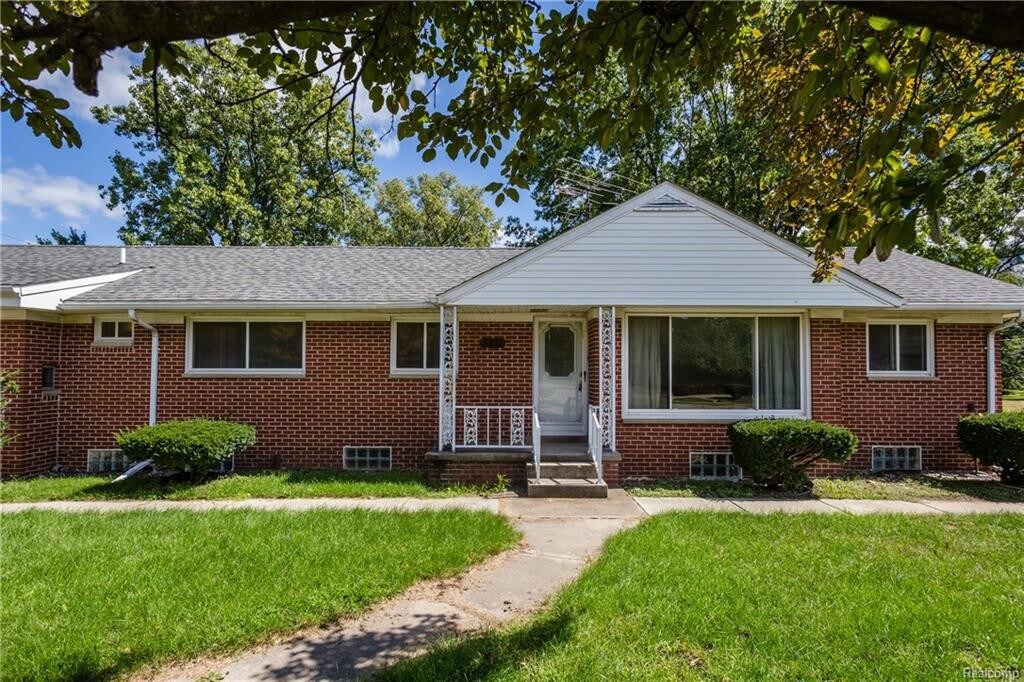 Foto principal - 5821 Dexter St