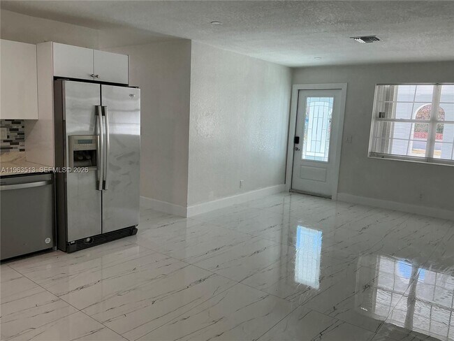 Foto del edificio - 14821 SW 104th Ave