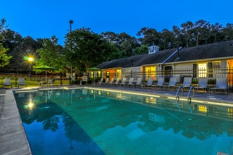 Building Photo - Pointe South Townhomes