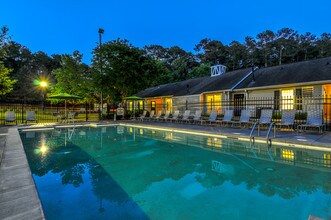 Building Photo - Pointe South Townhomes