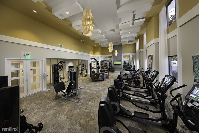 Foto del edificio - 1 br, 1 bath  - 8600 NW 36th St APT 304