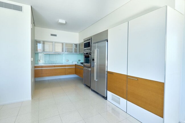 Foto del edificio - Veer Towers 1402W-North Strip Views fro th...